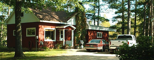 Vacation Rentals on the AuTrain River near Munising