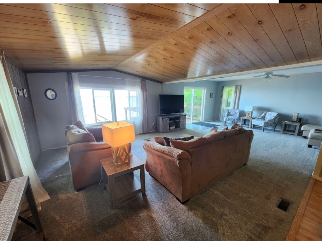 (LakeHouse) - Picture 2