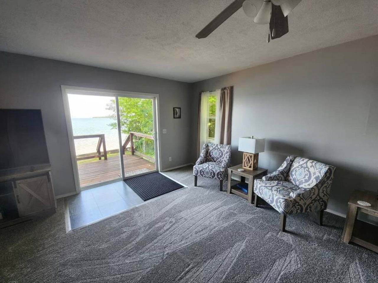 (LakeHouse) - Picture 4