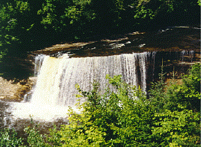 tahquamenon falls, upper peninsula of mi